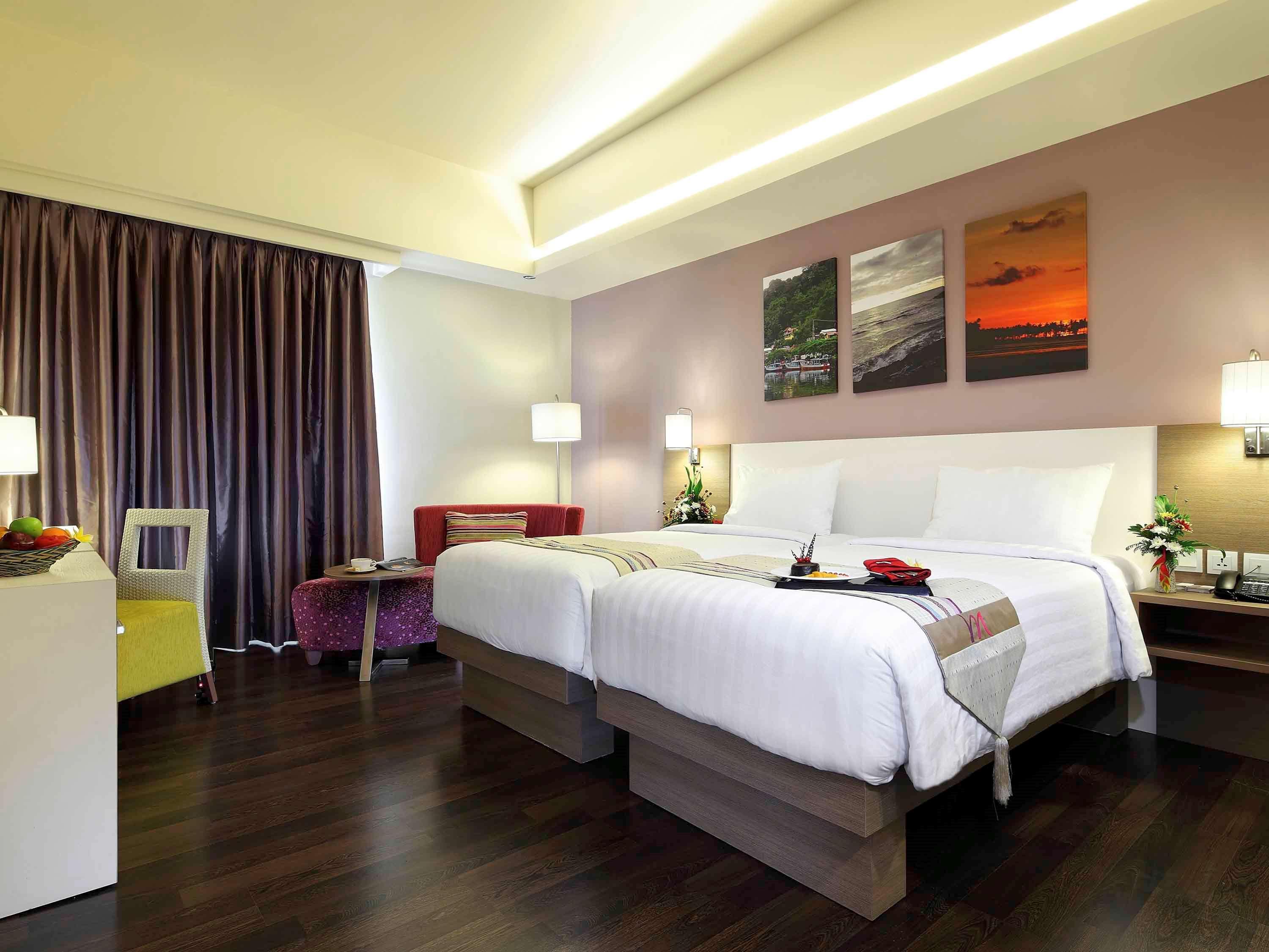 Mercure Padang Exterior photo