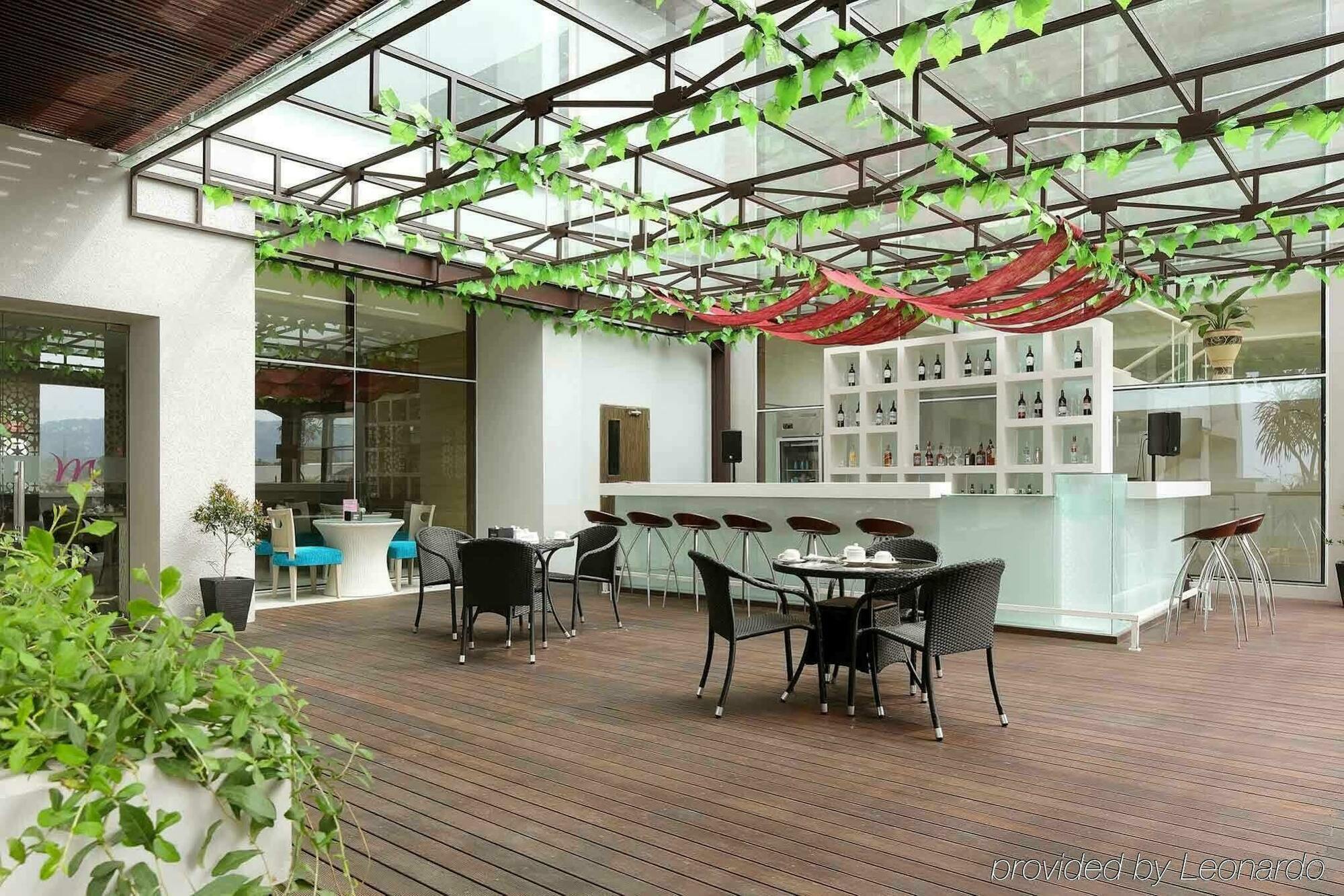 Mercure Padang Exterior photo